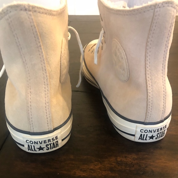 Women’s Converse - Picture 4 of 10